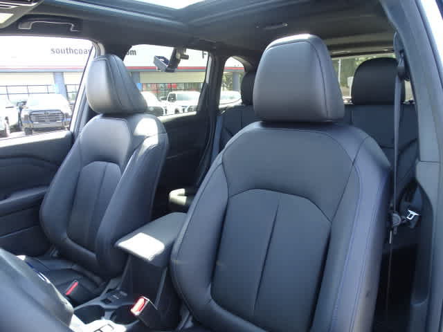Used 2025 Subaru Forester Limited AWD/4WD image 19