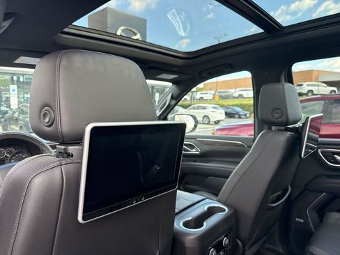 Used 2021 Chevrolet Tahoe LT w/ LT Signature Package image 6