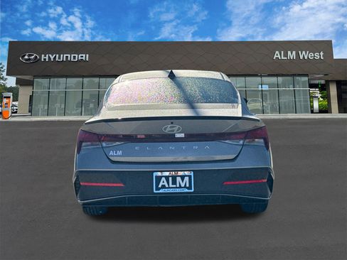 Certified 2025 Hyundai Elantra Sport image 6