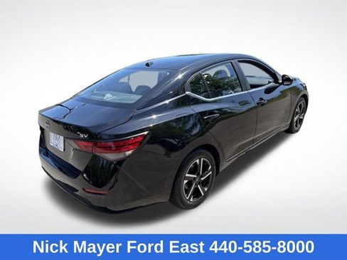 Used 2024 Nissan Sentra SV FWD image 8