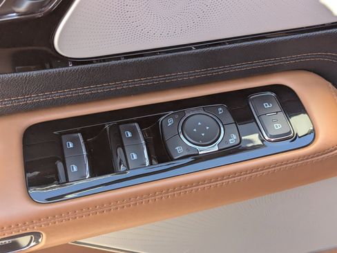 Used 2022 Lincoln Aviator Black Label Grand Touring image 23