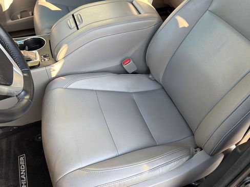 Used 2017 Toyota Highlander XLE FWD image 31