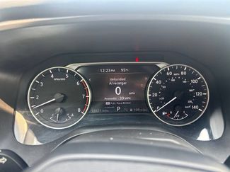 Used 2025 Nissan Rogue SV FWD video 2