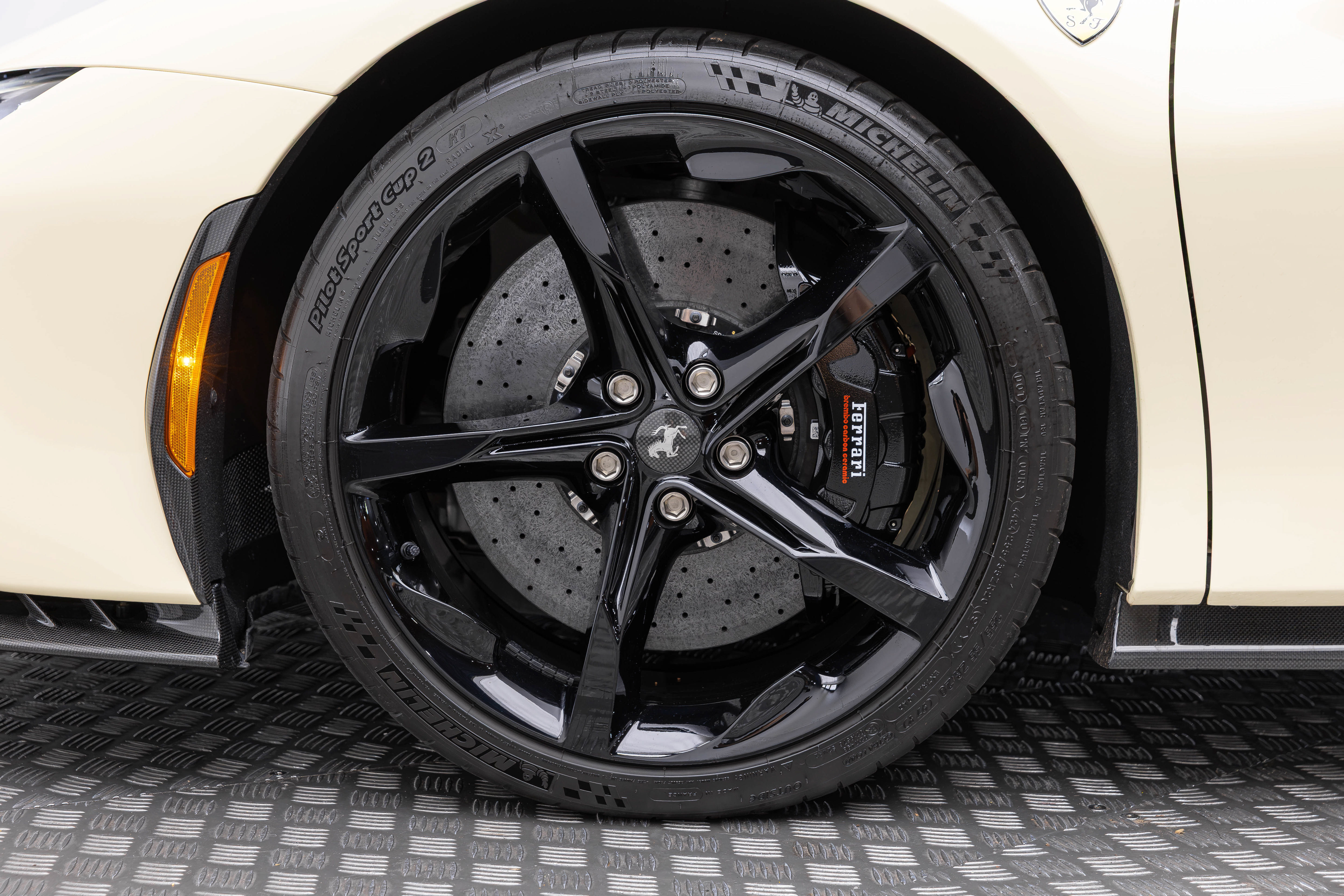 Used 2025 Ferrari SF90 Spider AWD/4WD image 52