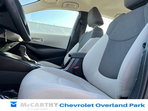 Used 2020 Toyota Corolla LE image 9