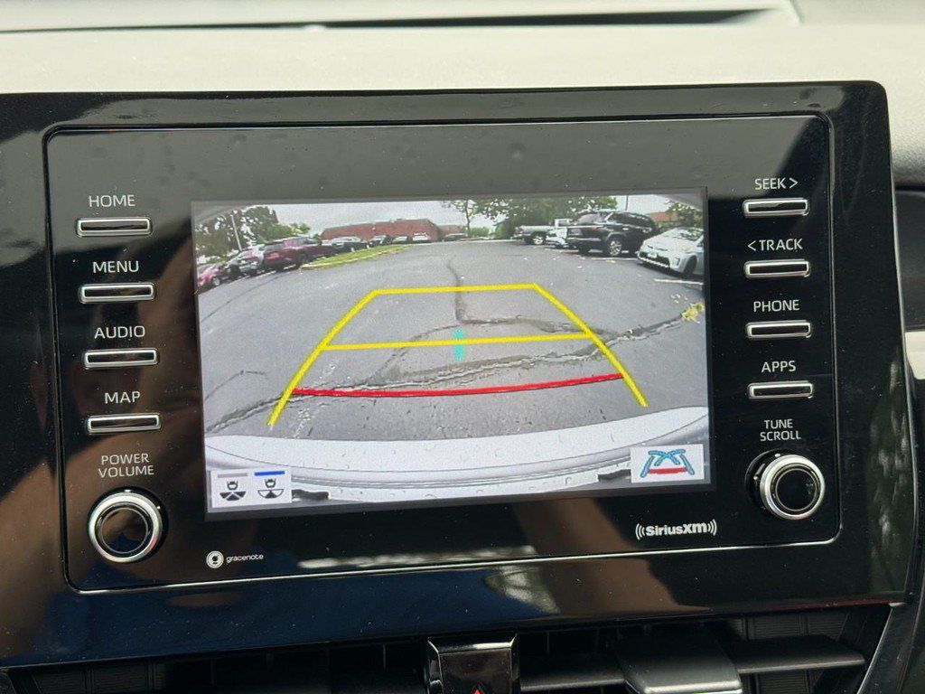 Used 2022 Toyota Camry SE w/ Cold Weather Package FWD image 28