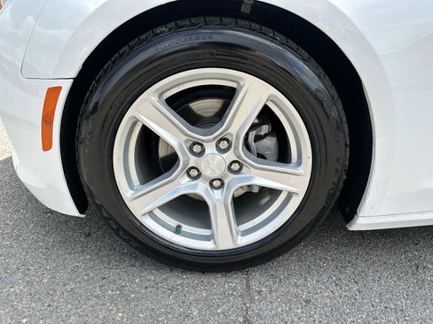 Certified 2021 Chevrolet Camaro LT RWD image 12