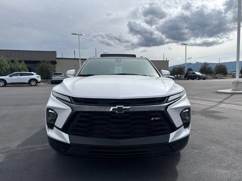 Used 2024 Chevrolet Blazer RS w/ Driver Confidence II Package AWD/4WD image 2