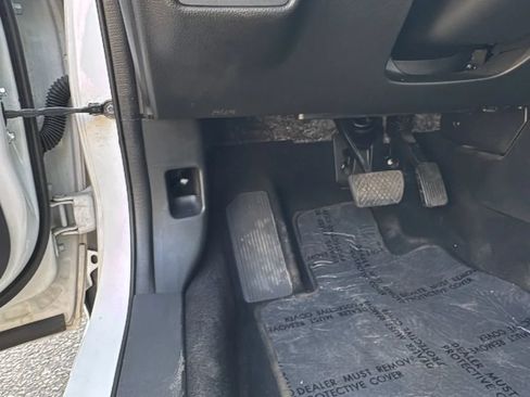 Used 2018 Honda Accord Touring image 13