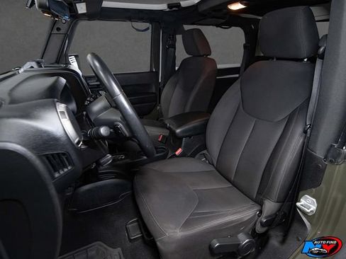 Used 2015 Jeep Wrangler Sport AWD/4WD image 6