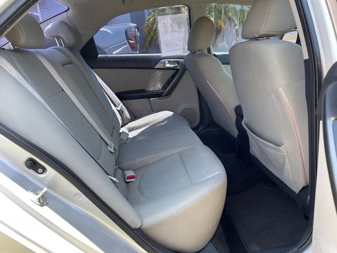 Used 2013 Kia Forte EX image 20