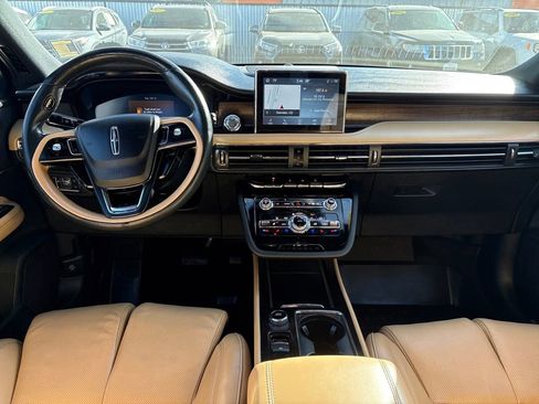 Used 2021 Lincoln Corsair Reserve w/ Equipment Group 201A image 9