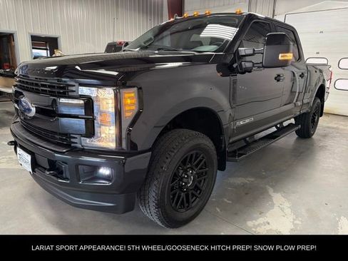 Used 2019 Ford F250 Lariat w/ Lariat Ultimate Package AWD/4WD image 3