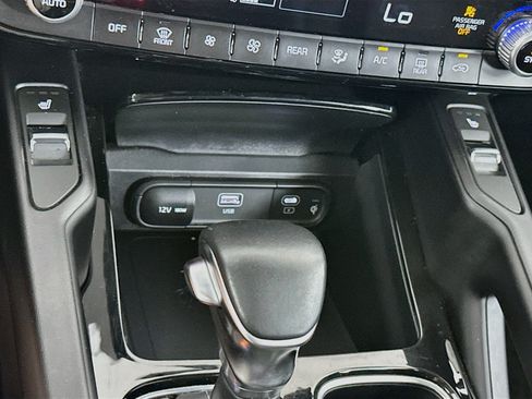 Used 2025 Kia Telluride S AWD/4WD image 26