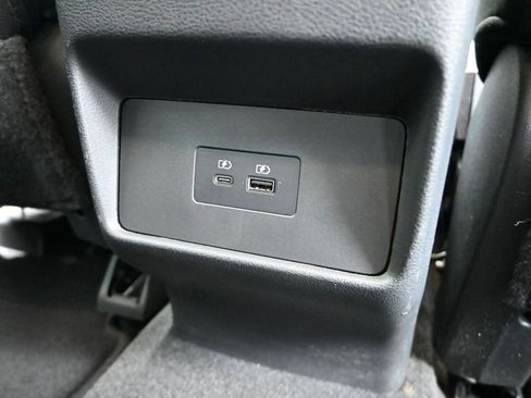 Used 2022 Nissan Rogue SV image 12