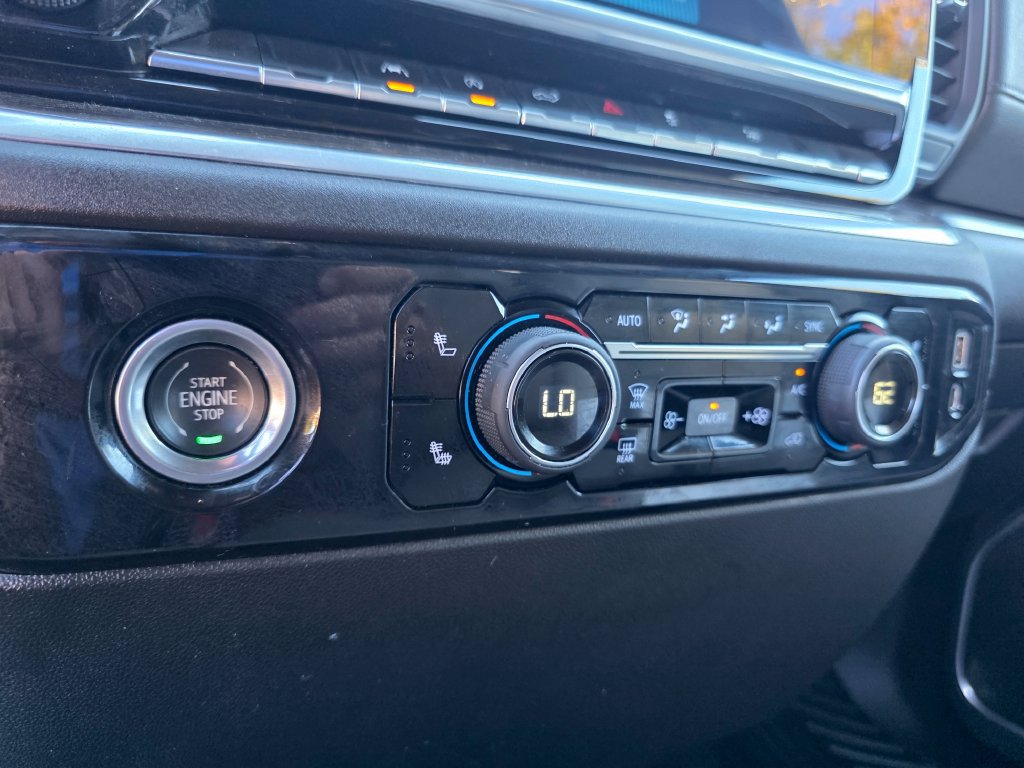 Certified 2023 Chevrolet Silverado 1500 RST AWD/4WD image 18