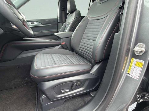 New 2026 Ford Explorer ST-Line w/ ST-Line Street Pack image 21