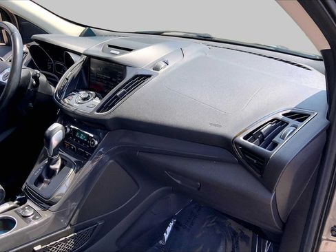 Used 2015 Ford Escape Titanium AWD/4WD image 19