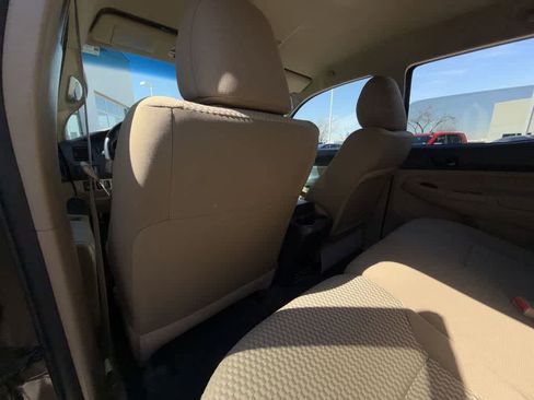 Used 2013 Toyota Tacoma PreRunner w/ SR5 Pkg image 11