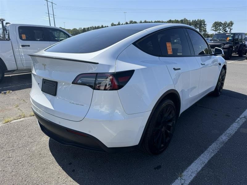 Used 2021 Tesla Model Y Long Range AWD/4WD image 7