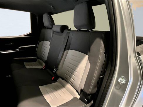 Used 2024 Toyota Tacoma TRD Off-Road image 22