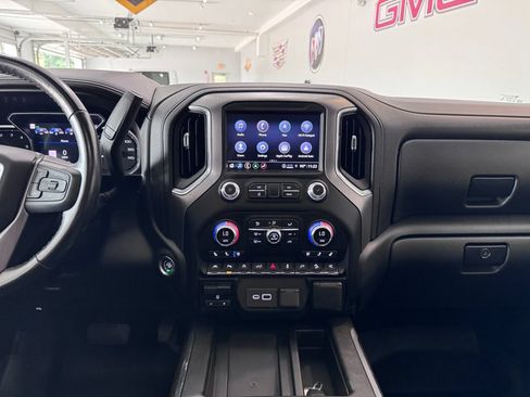 Certified 2022 GMC Sierra 1500 Denali w/ Denali Reserve Package AWD/4WD image 19