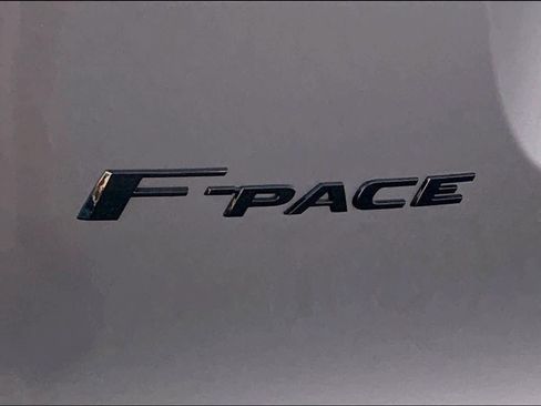 Used 2021 Jaguar F-PACE S image 31