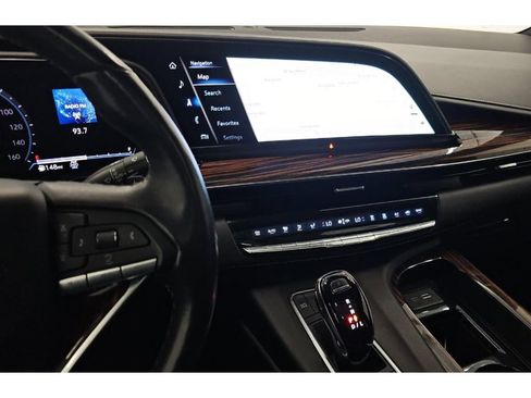 Used 2021 Cadillac Escalade Premium Luxury AWD/4WD image 10
