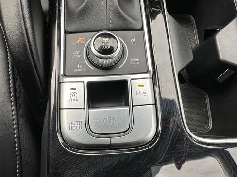 Used 2025 Kia Telluride S image 22