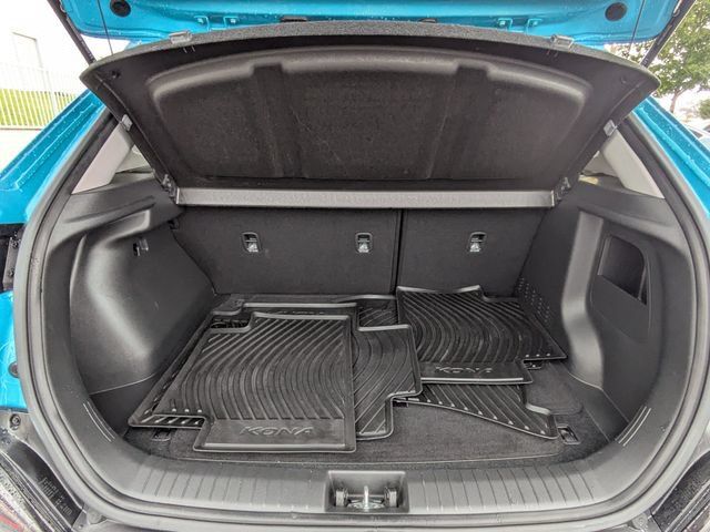 Used 2022 Hyundai Kona SEL w/ Cargo Package FWD image 13