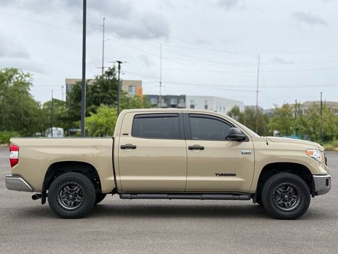 Used 2017 Toyota Tundra SR5 AWD/4WD image 6