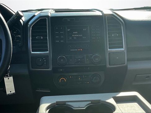 Used 2016 Ford F150 XLT w/ XTR Package image 10