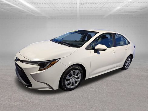 Used 2023 Toyota Corolla LE FWD image 9