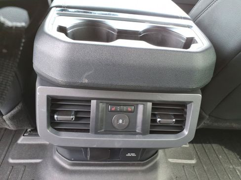 Used 2024 Ford F250 Lariat w/ Lariat Ultimate Package AWD/4WD image 16