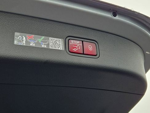 New 2026 Mercedes-Benz GLC 300 4MATIC image 30