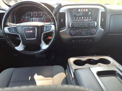 Used 2017 GMC Sierra 1500 SLE w/ SLE Value Package AWD/4WD image 10