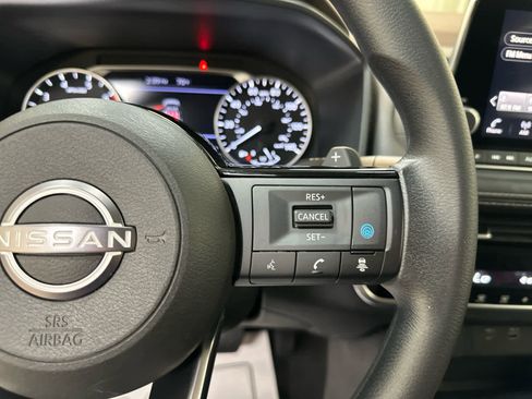 Certified 2023 Nissan Rogue SV image 21