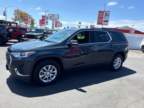 Used 2021 Chevrolet Traverse LT FWD image 20