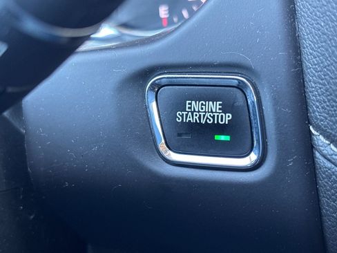 Used 2018 GMC Acadia Denali w/ Technology Package AWD/4WD image 25