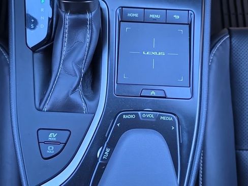 Used 2020 Lexus UX 250h w/ Premium Package image 25