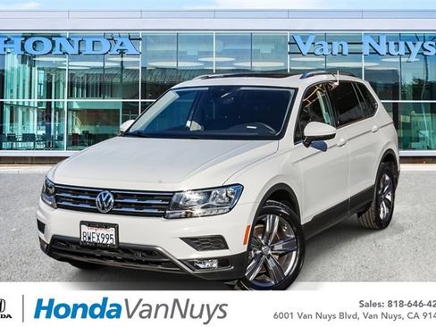 Used 2021 Volkswagen Tiguan SEL image 1