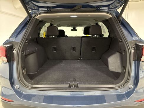 Used 2024 Chevrolet Equinox LT FWD image 23