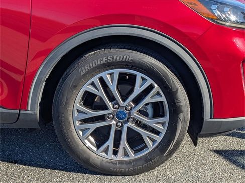 Used 2020 Ford Escape SEL image 11