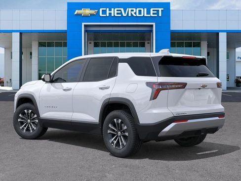 New 2026 Chevrolet Equinox LT image 3