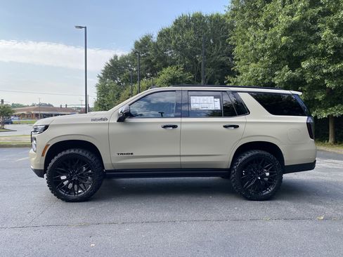 New 2026 Chevrolet Tahoe High Country AWD/4WD image 6
