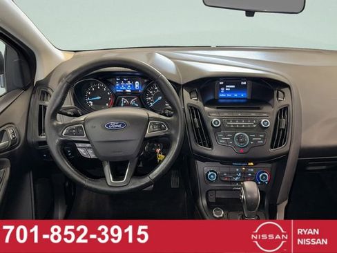 Used 2017 Ford Focus SE w/ Cold Weather Package image 26