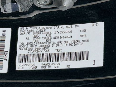 Used 2023 Toyota Tundra Limited w/ Power Package AWD/4WD image 29