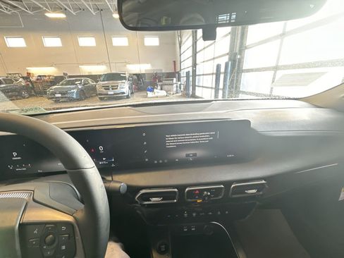 New 2026 Nissan Sentra SR w/ Floor Mat Package image 23