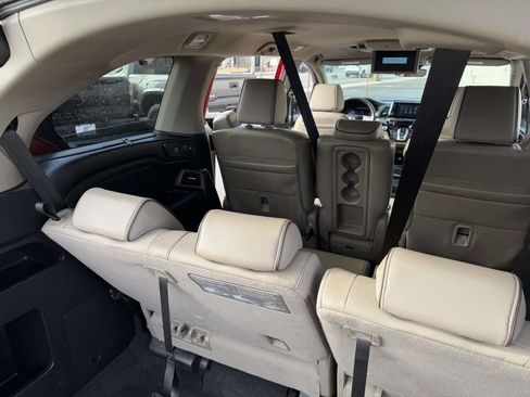 Used 2023 Honda Odyssey Elite image 13