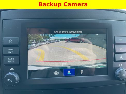 Used 2023 Mercedes-Benz Metris Passenger image 19